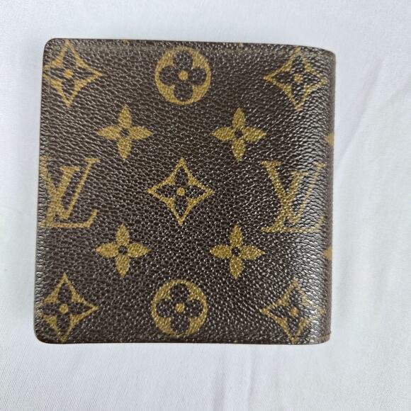 Louis Vuitton Monogram Bifold Wallet w/ Coin Pouch - Picture 4 of 16